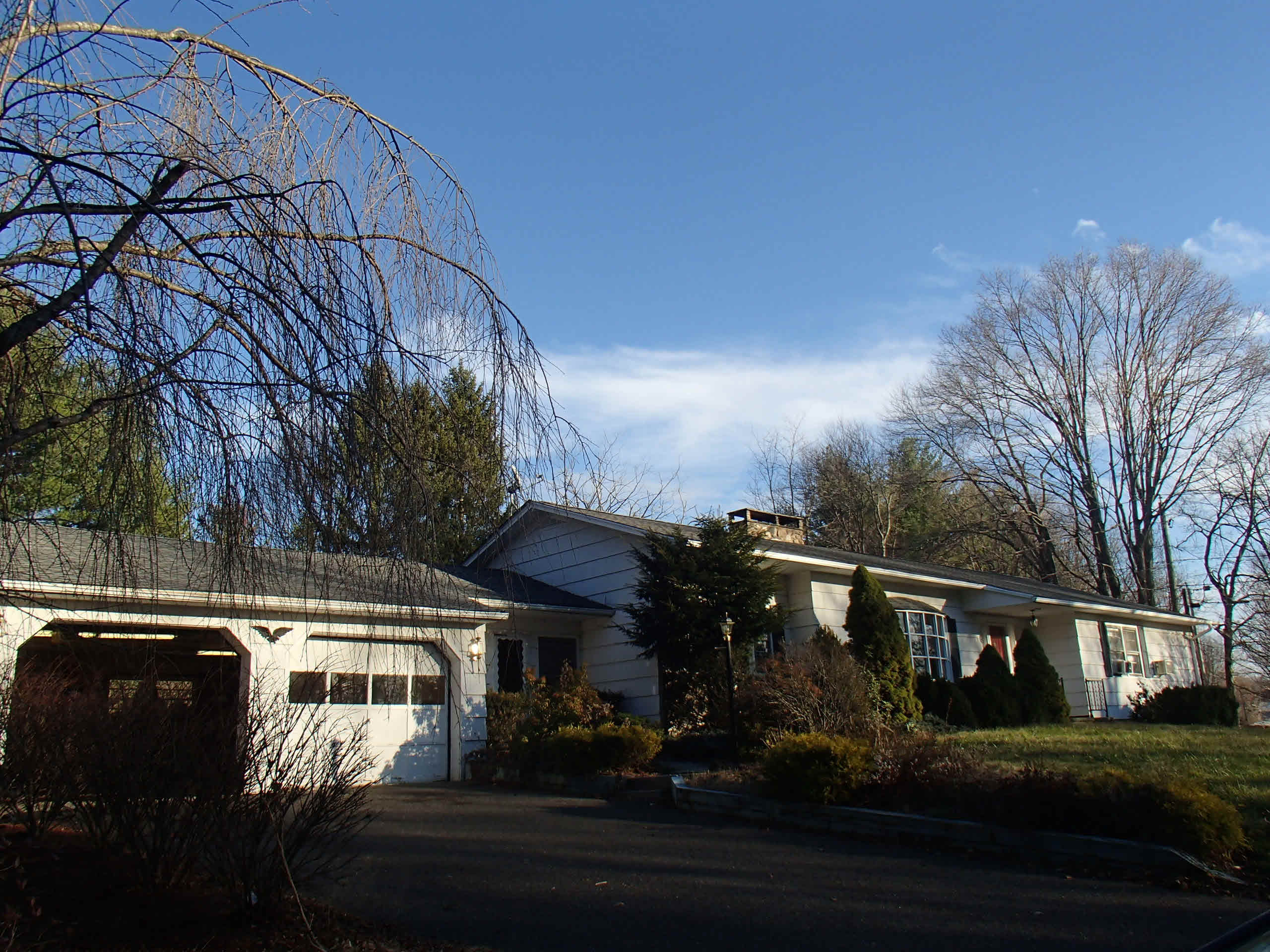 Building photograph for 112 KEELER RD